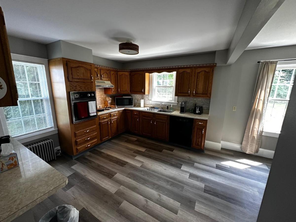 Cute Cape Cod Style Home Pittsfield Extérieur photo