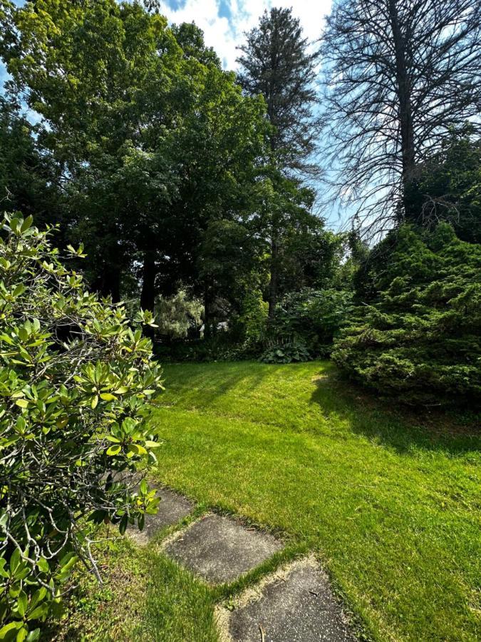 Cute Cape Cod Style Home Pittsfield Extérieur photo