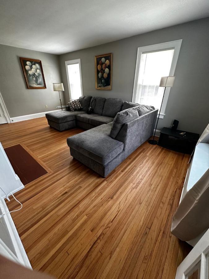 Cute Cape Cod Style Home Pittsfield Extérieur photo